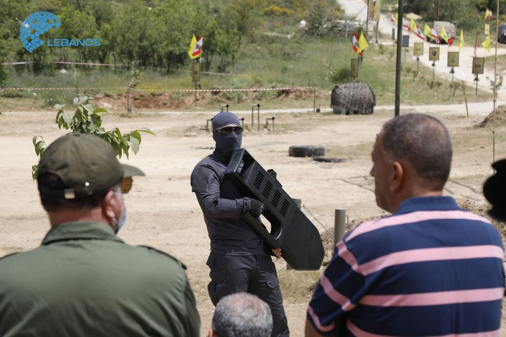 بعد غارة معادية.. حزب الله ينعى "أبو الفضل" و"أبو زينب"