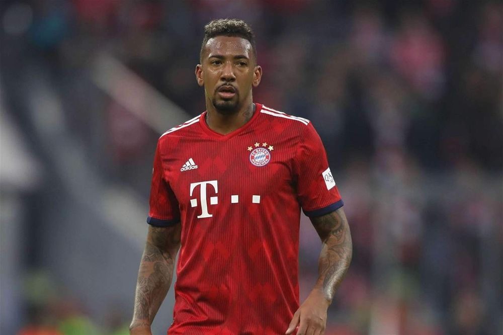 فسخ عقد بطل كأس العالم… والسبب غريب جداً