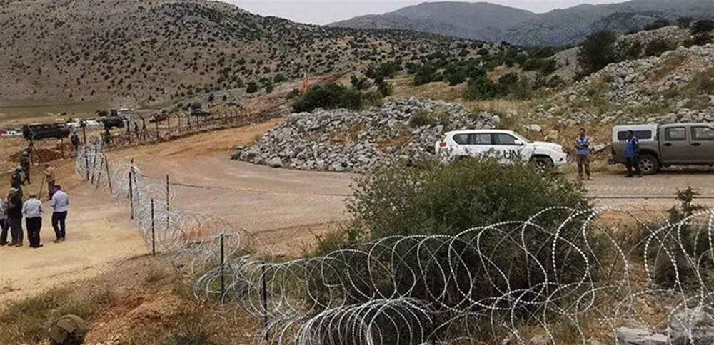 بالفيديو: قرب الحدود اللّبنانية... اشتباكات في قرية سورية  