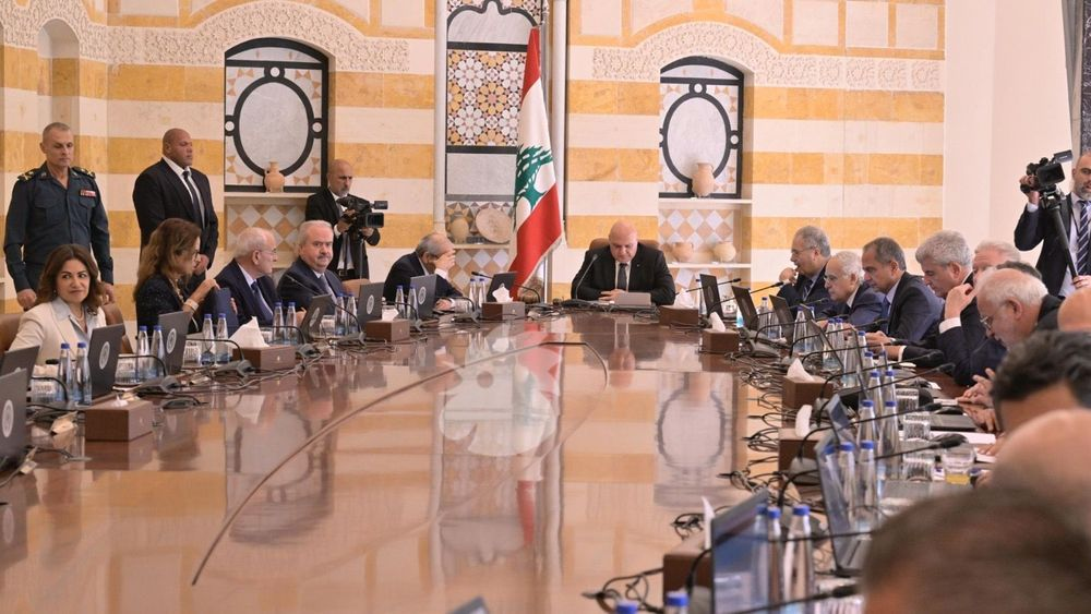انسحاب وزراء الثنائي من الجلسة.. إليكم آخر تطورات الجلسة الحكومية