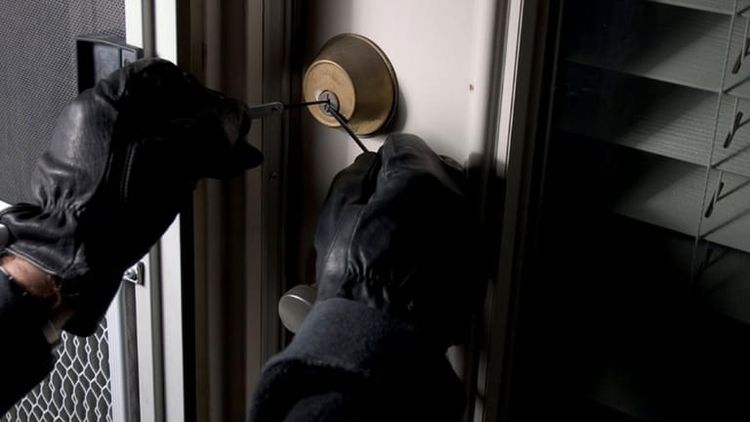 سرقة ضخمة تهزّ جدرا… والمبلغ يفوق التوقّعات!