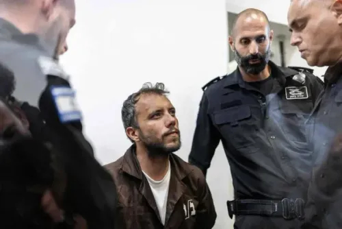 من زنزانة في إسرائيل… ناشط برازيلي يوجّه رسالة مؤثرة لابنته!