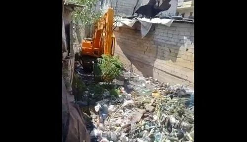 تحسّباًُ لفيضانات.. تنظيف مجرى نهر الغدير
