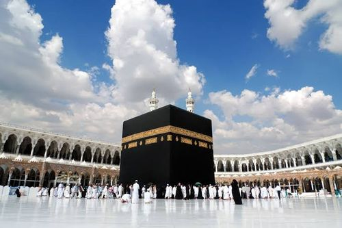 قرار مفاجئ في لبنان بشأن الحج والعمرة.. ماذا تغيّر؟