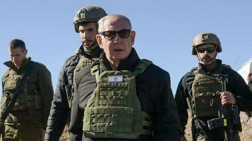 بعد صور نتنياهو في سوريا، علّق المتابعون: أين الجولاني؟