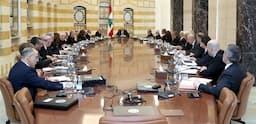 تأجيل تسليم السّلاح الفلسطيني... ما هي البنود على طاولة الحكومة اليوم؟