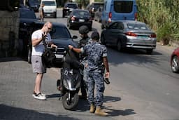 بسبب الأوضاع.. هذه البلدة تمنع تجوّل السوريّين مساءً!