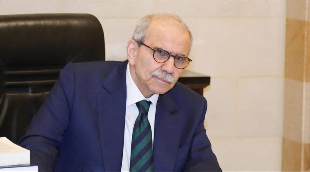 هل يحقّ لنواف سلام إسكات وزير الدّفاع؟ قاضٍ يحسم الجدل
