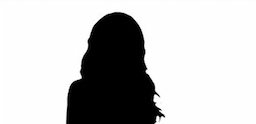 حادث خطير يُصيب فنّانة شهيرة وابنتها