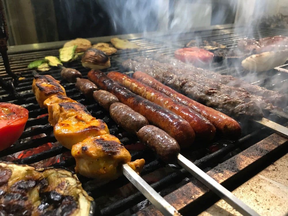 هذه هي المطاعم التي تلقت إنذاراً في الضاحية!