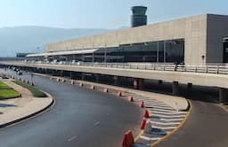 حادثة مؤسفة على مدخل مطار بيروت