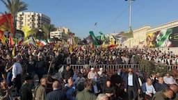 احتفالًا بـ"انتصار" إيران.. الحزب يقيم تجمّع شعبي في بيروت