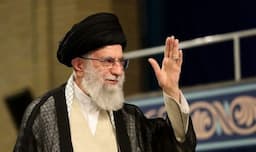 خامنئي رداً علىتصريحات ترامب: فليستمروا في هذا الوهم