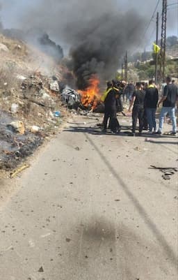 عدوان جديد.. استهداف سيّارة في حاروف 