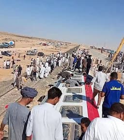 انقلاب قطار في مصر.. 3 قتلى و94 إصابة