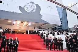 بسبب اعتداء جنسي.. "كان" يمنع ممثل شهير من السجادة الحمراء