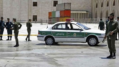 هجوم مسلّح يستهدف محكمة في إيران