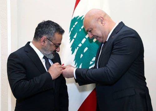 رئيس الجمهوريّة يكرّم جورج خبّاز