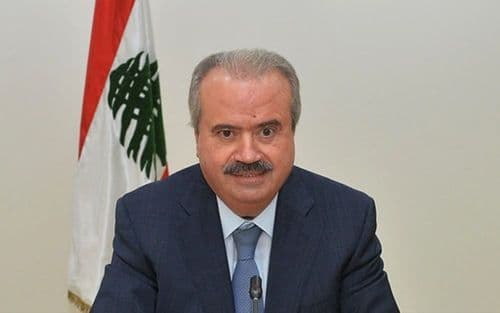 المالية تحدد آلية رسم الطابع المالي