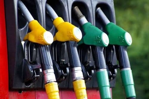 البنزين والمازوت أرخص.. كم أصبح سعر الصفيحة؟