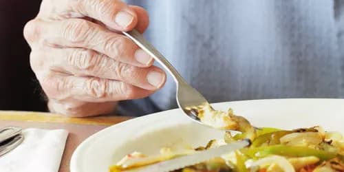 هذه الأطعمة تجعلك جائعًا رغم تناولها… ما البدائل؟