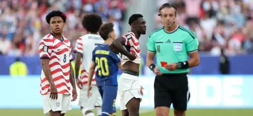 طلب من ترامب يكسر قانون الفيفا!