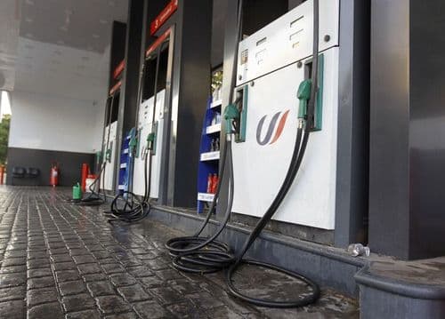 انخفاض ملحوظ في أسعار البنزين والمازوت.. ماذا عن الغاز؟
