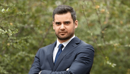 فرنجية لجعجع: من أنت؟