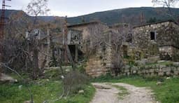 هل هي "ملعونة" فعلًا؟ قرية بلا سكّان وأساطير تُرعب الزائرين