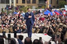 فرحة هستيرية لمناصري الحريري في ذكرى ١٤ شباط