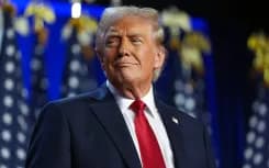 مسلّح دخل مقرّ ترامب لقتله.. إليكم ماذا حصل!