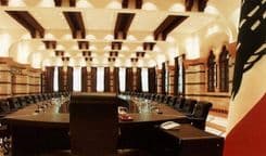  طرد السّفير الإيراني يشعل مجلس الوزراء...فهل يستقيل وزراء الثّنائي من الحكومة؟ 