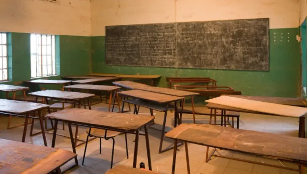 قرار بالإضراب في الثانويات الرسمية ودور المعلمين.. إليكم الموعد!