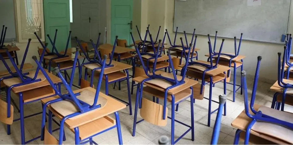 حادثة تهز مدرسة...اعتداء وحشي والسّبب منع الغش