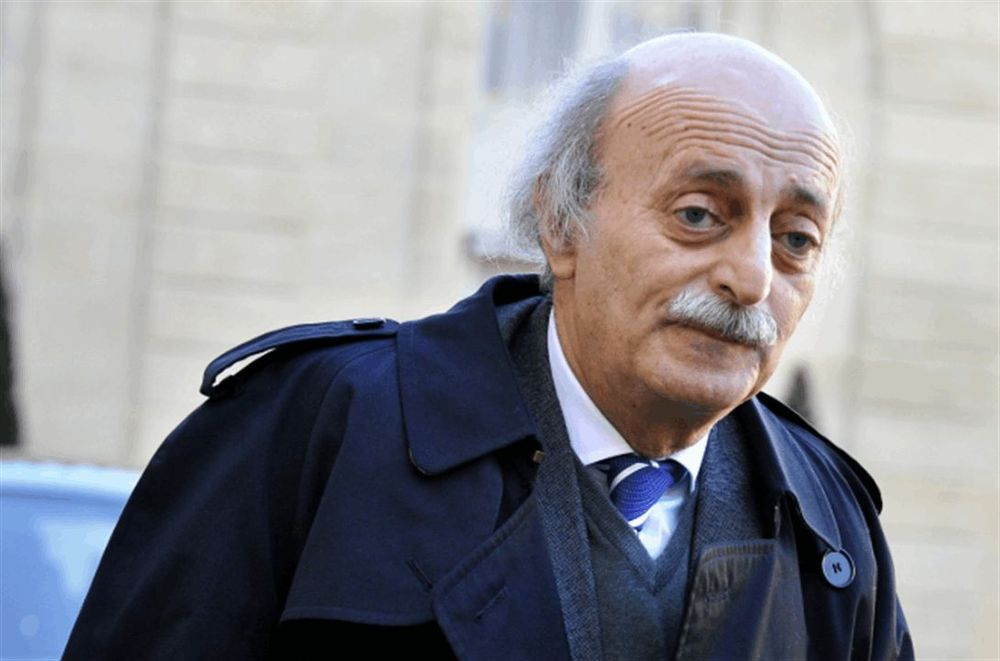 بعد تغريدة جنبلاط… ردّ قواتي حادّ!