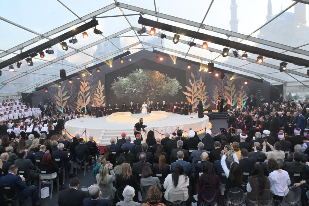 لقاء جامع للطوائف في ساحة الشهداء بمشاركة البابا لاوون