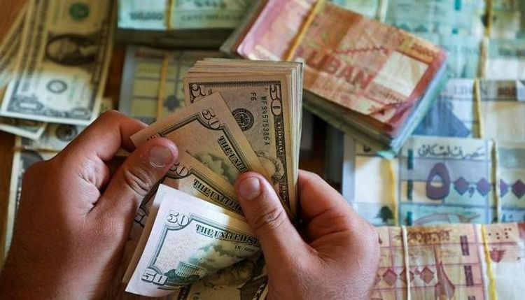 هل سينخفض سعر الصرف في لبنان بعد انخفاض قيمة الدولار عالميًّا؟