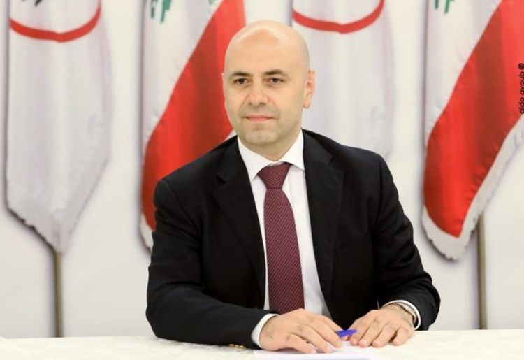 المتفجرات لِتفجير الصخور… حاصباني يسأل عبر lebanos من يحمي الحزب من المجلس العدلي؟