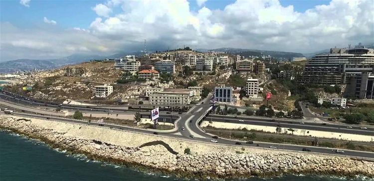 منتحلًا صفة شرطي… ماذا كان يفعل على كورنيش المارينا – ضبية؟