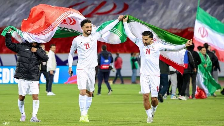 إيران تدخل كأس العالم من أضيق الأبواب.. ماذا يجري؟