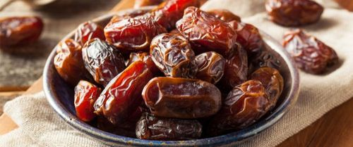 ميّزات قد لا تعرفها عن أهميّة التّمر على الإفطار